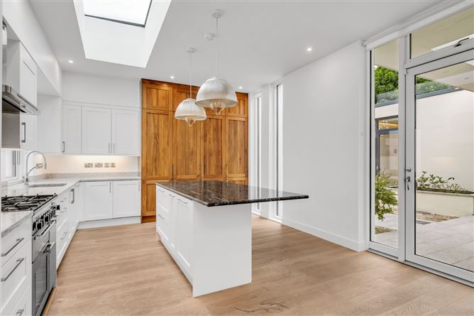 An Lochan, 11a Newtownpark Avenue, Blackrock, Co. Dublin