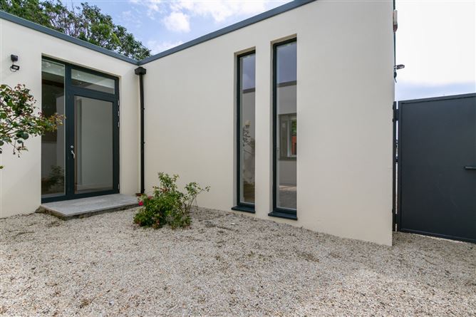 An Lochan, 11a Newtownpark Avenue, Blackrock, Co. Dublin