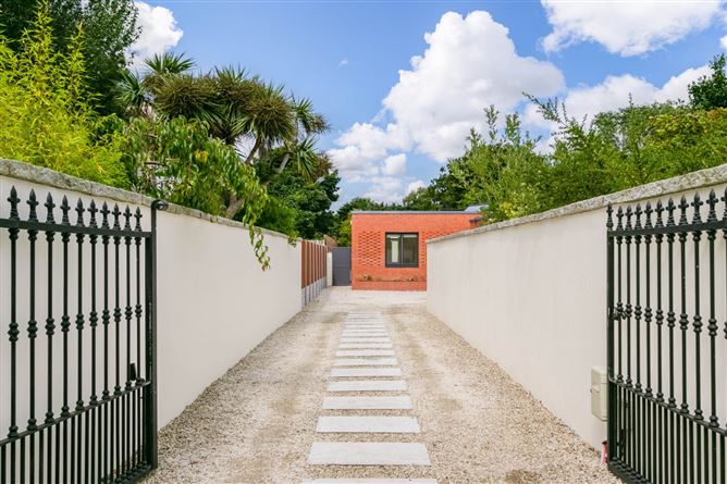 An Lochan, 11a Newtownpark Avenue, Blackrock, Co. Dublin