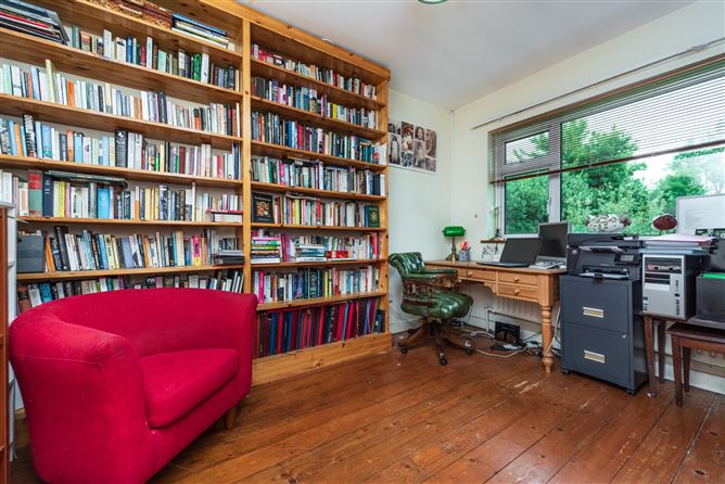 https://photos-a.propertyimages.ie/media/6/6/2/4828266/517a5ea5-585d-46bd-9b7c-8ae13befb7b0_l.jpg