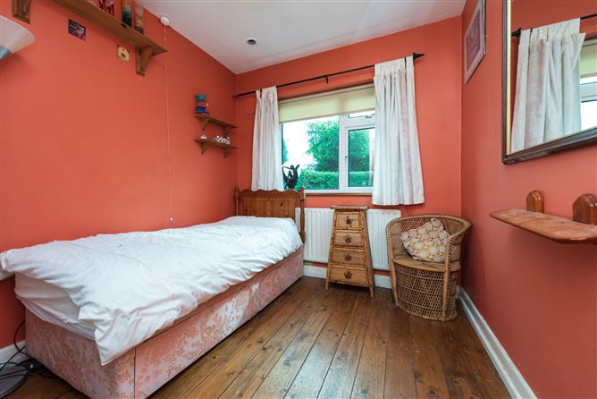 https://photos-a.propertyimages.ie/media/6/6/2/4828266/517a5ea5-585d-46bd-9b7c-8ae13befb7b0_l.jpg