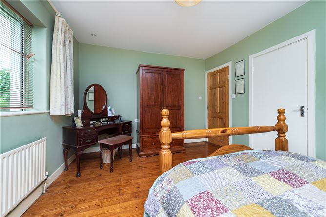 https://photos-a.propertyimages.ie/media/6/6/2/4828266/517a5ea5-585d-46bd-9b7c-8ae13befb7b0_l.jpg