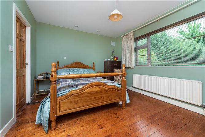 https://photos-a.propertyimages.ie/media/6/6/2/4828266/517a5ea5-585d-46bd-9b7c-8ae13befb7b0_l.jpg