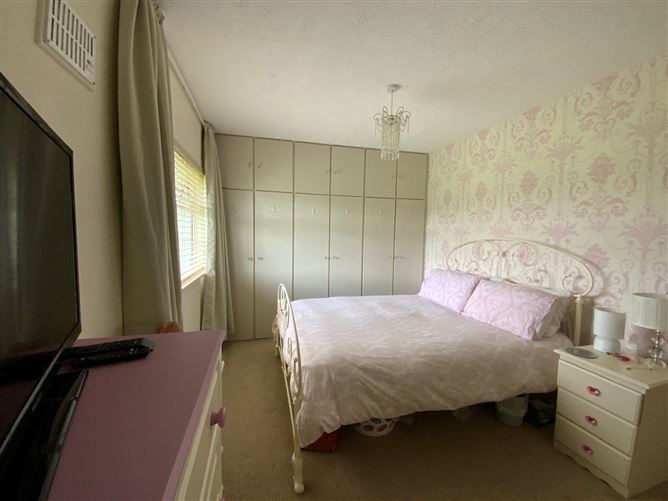 4 Oakland Park , Dundalk, Louth