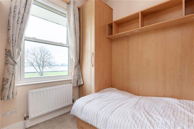 Photo 15 of 29 — 100 Clontarf Road, Clontarf, Dublin 3