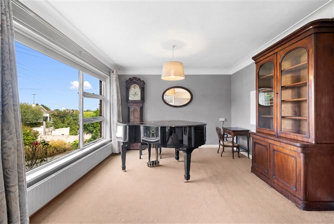  Carrigmore, Killiney Road, Dalkey, Co. Dublin, A96HE00