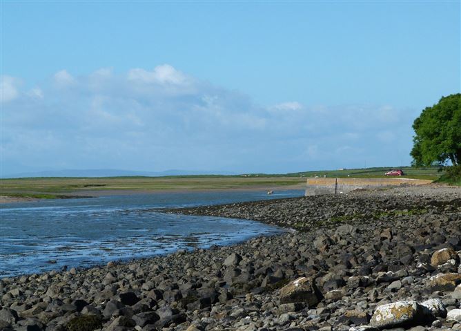 Atlantic View, Querrin, Kilkee, Co. Clare.