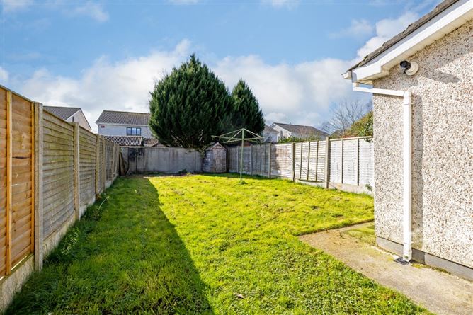 12 College Farm Vale, Newbridge, Kildare