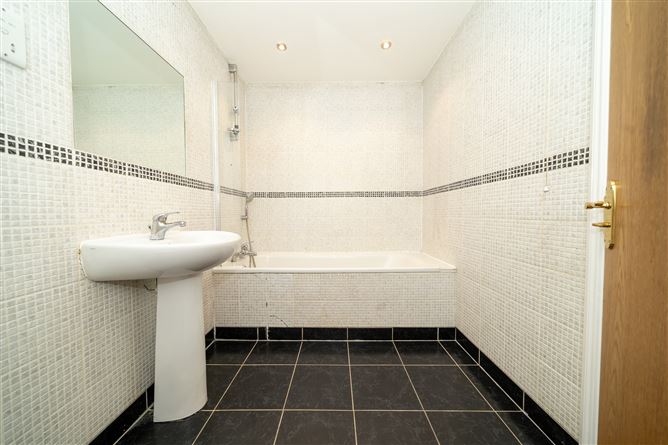 29 The Holly, Dundrum, Dublin 16