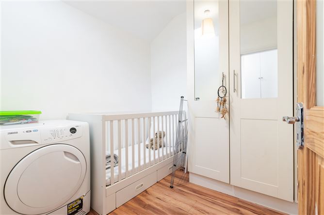 9 Island Villas, Grand Canal Street, Grand Canal Dk, Dublin 2