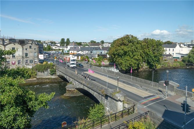 16 The Waterfront, Bridge Street, Galway