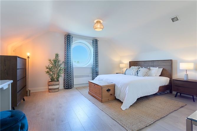 16 The Waterfront, Bridge Street, Galway