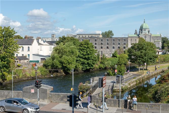 16 The Waterfront, Bridge Street, Galway