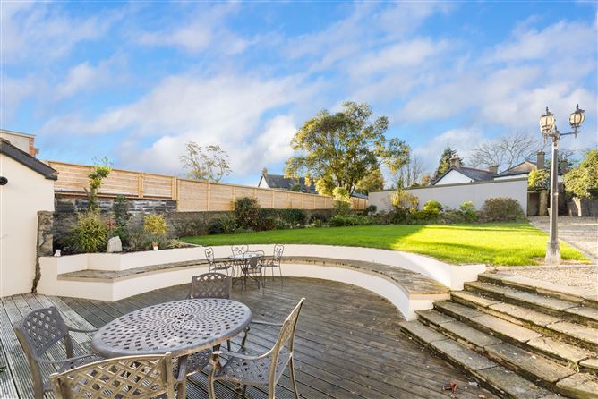 https://photos-a.propertyimages.ie/media/6/6/3/4925366/8bc758ce-2f43-4aa7-ad84-d062ac1f24ac_l.jpg
