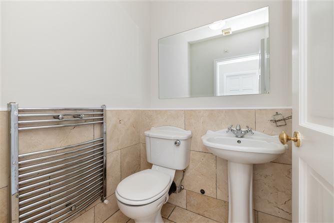 https://photos-a.propertyimages.ie/media/6/6/3/4925366/8bc758ce-2f43-4aa7-ad84-d062ac1f24ac_l.jpg