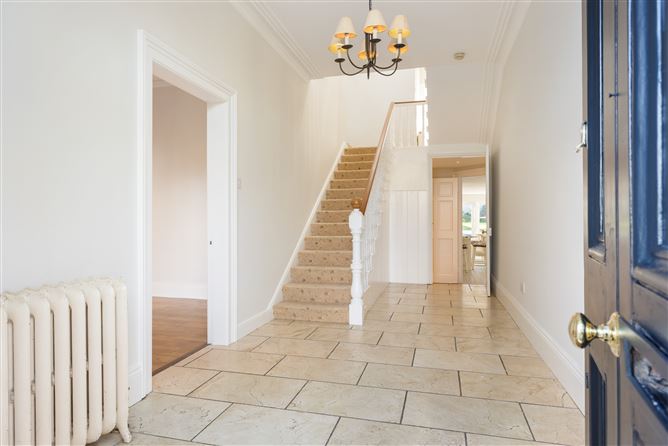 https://photos-a.propertyimages.ie/media/6/6/3/4925366/8bc758ce-2f43-4aa7-ad84-d062ac1f24ac_l.jpg