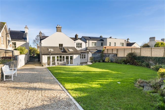 https://photos-a.propertyimages.ie/media/6/6/3/4925366/8bc758ce-2f43-4aa7-ad84-d062ac1f24ac_l.jpg