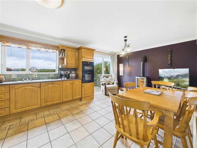 34 Jardin Drive, Loughrea, County Galway