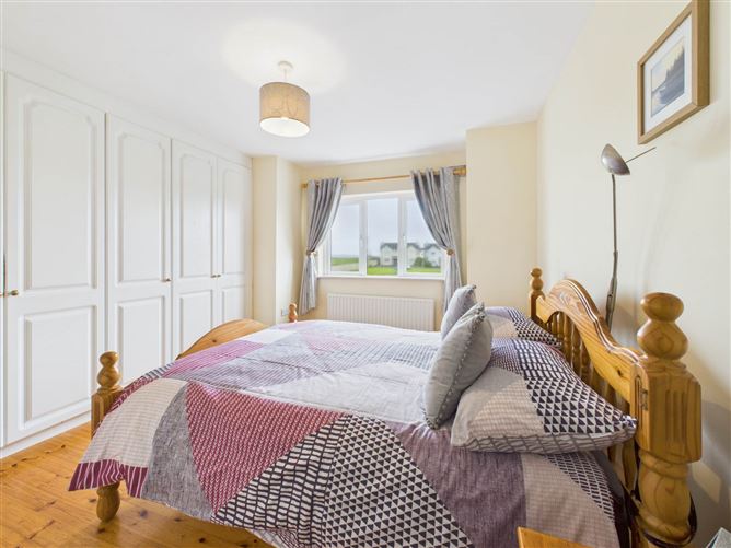 34 Jardin Drive, Loughrea, County Galway