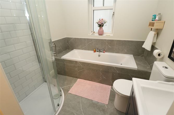 7 Hale Court, Ardee, Louth