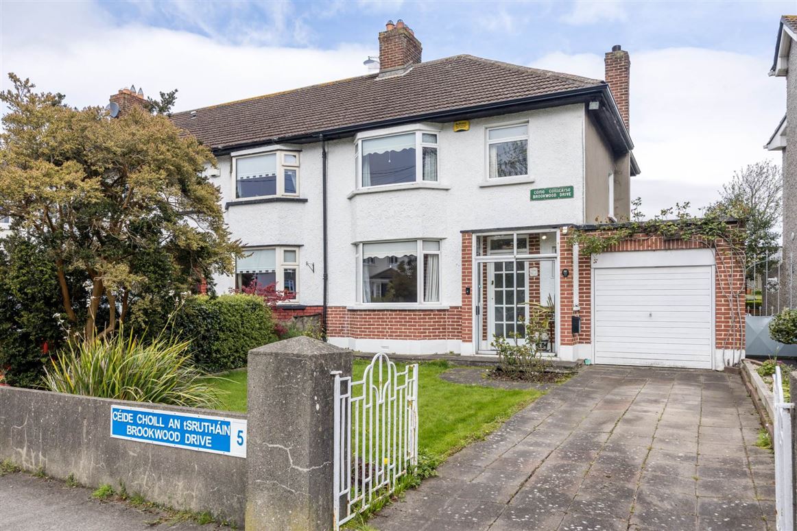 33 Brookwood Drive, Artane, Dublin 5
