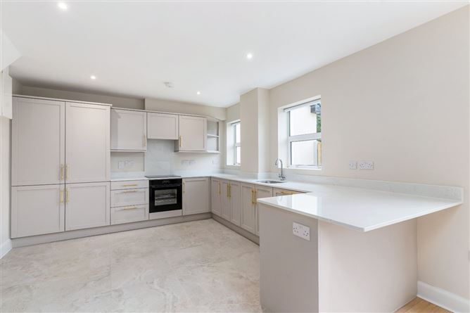 Photo 8 of 15 — 2 Marley Lawn, Rathfarnham, Dublin 16