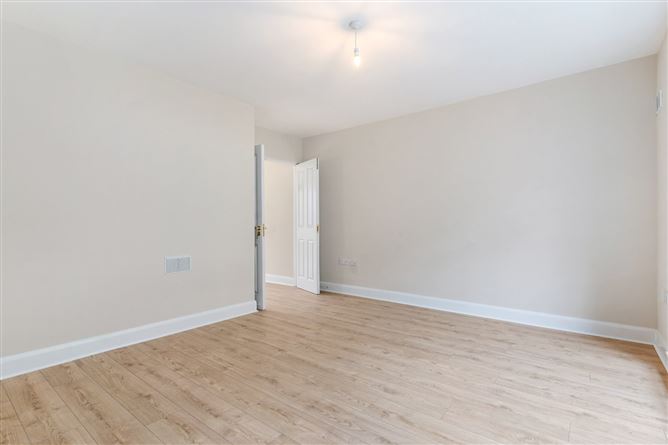 Photo 5 of 15 — 2 Marley Lawn, Rathfarnham, Dublin 16