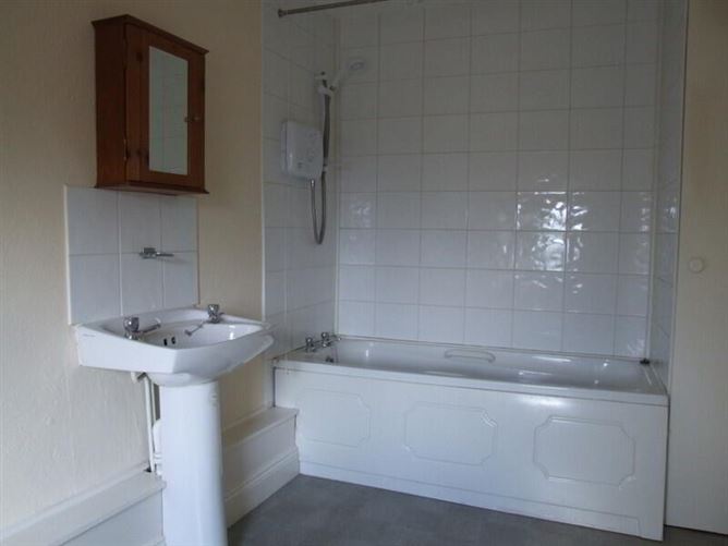 10 Upper Bridge Street, Callan, County Kilkenny