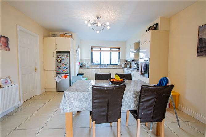 10 Sli na gCapall, Craughwell, Galway