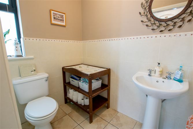 10 Sli na gCapall, Craughwell, Galway