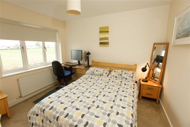 9 Frontfield, Oakview Village, Tralee, Co. Kerry