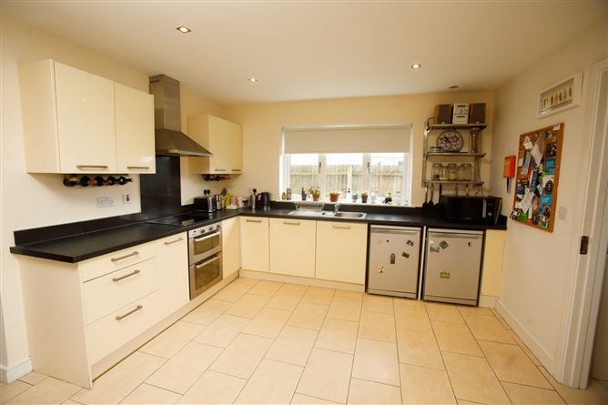9 Frontfield, Oakview Village, Tralee, Co. Kerry