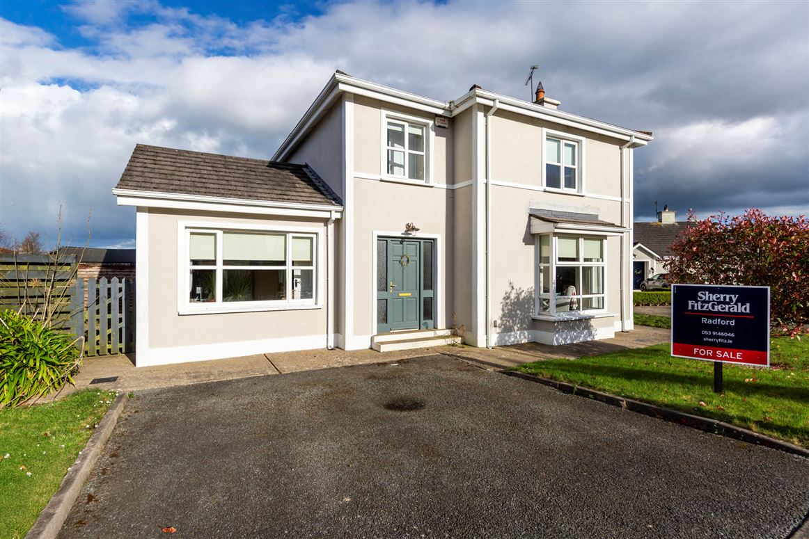 11 Castle Woods, Piercestown, Wexford