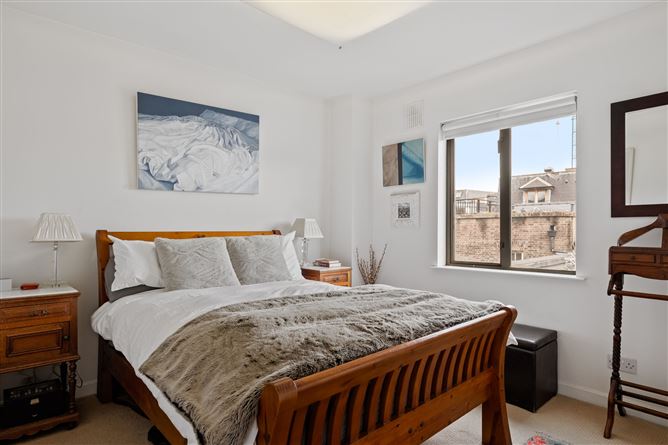 Photo 8 of 30 — Apartment 11, 7a Fownes Street Upper, Temple Bar, Dublin 2