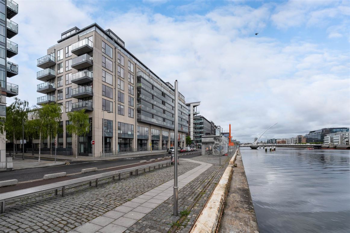 26 Hanover Riverside, Sir John Rogerson`s Quay, Dublin 2