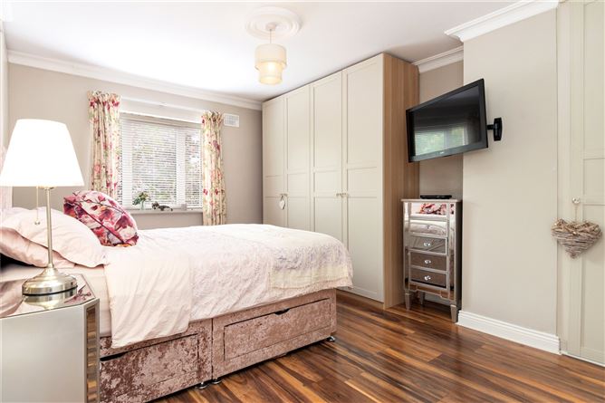 1 Woodstown Meadow, Knocklyon, Dublin 16