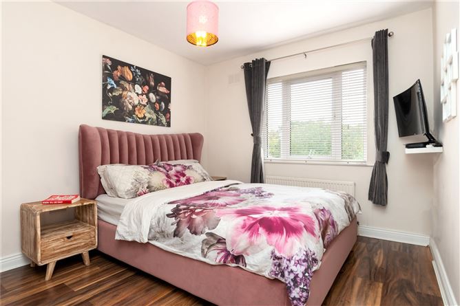 1 Woodstown Meadow, Knocklyon, Dublin 16