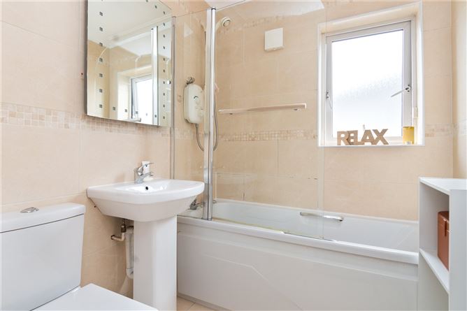 1 Woodstown Meadow, Knocklyon, Dublin 16