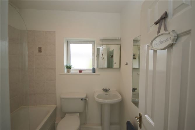 5 Luttrellstown Place , Castleknock, Dublin 15