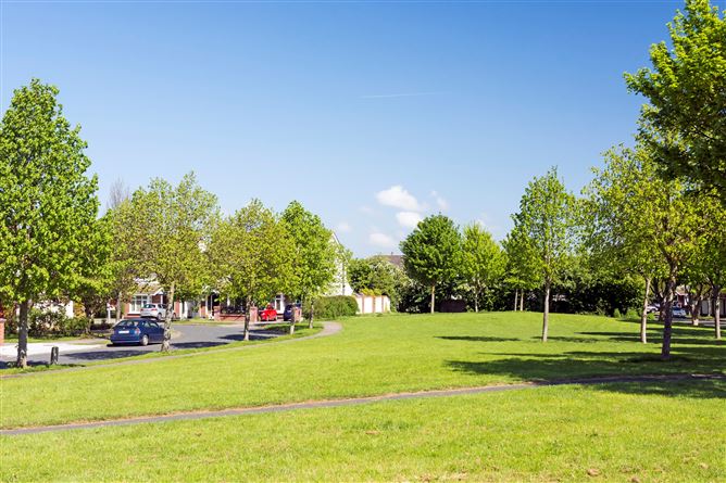 5 Luttrellstown Place , Castleknock, Dublin 15