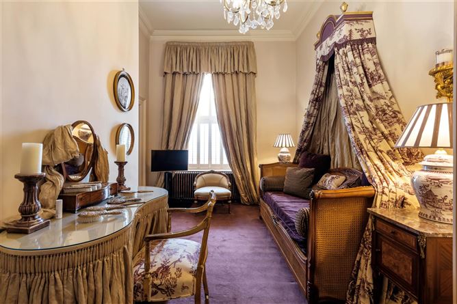 Apt 11 Dunloe Hall, 27 Merrion Street Upper, Dublin 2