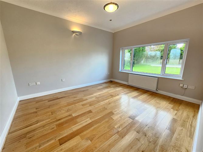 Glenina House, Limerick Road, Ennis, Co. Clare