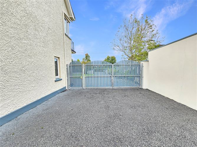 Glenina House, Limerick Road, Ennis, Co. Clare