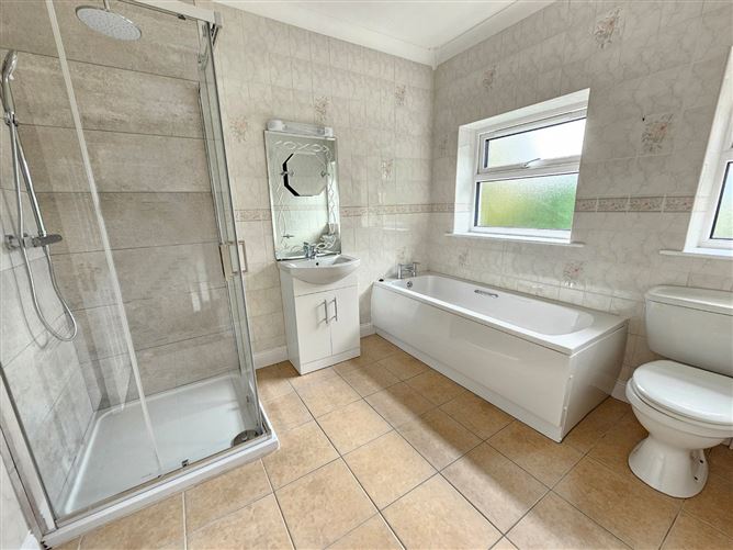 Glenina House, Limerick Road, Ennis, Co. Clare