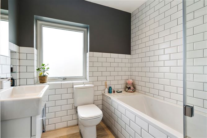 4 Trimleston Gardens, Booterstown, Co. Dublin