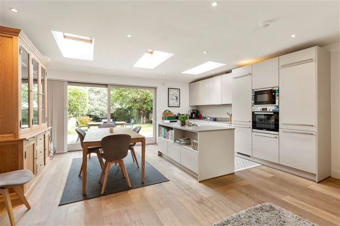 4 Trimleston Gardens, Booterstown, Co. Dublin