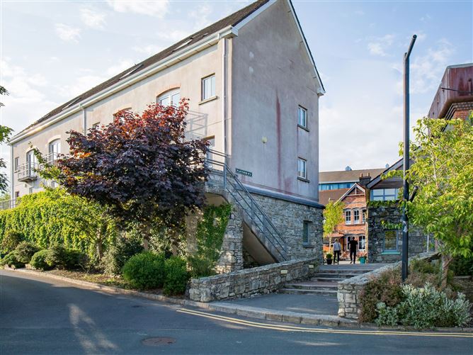 E2 Station House,H71 AW90, Clifden, Galway
