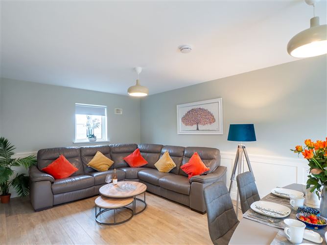 E2 Station House,H71 AW90, Clifden, Galway