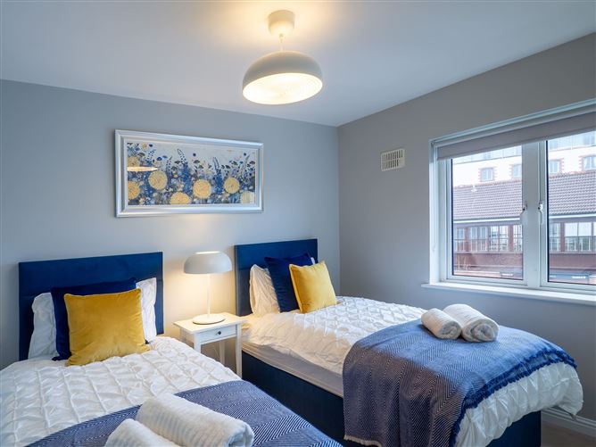 E2 Station House,H71 AW90, Clifden, Galway