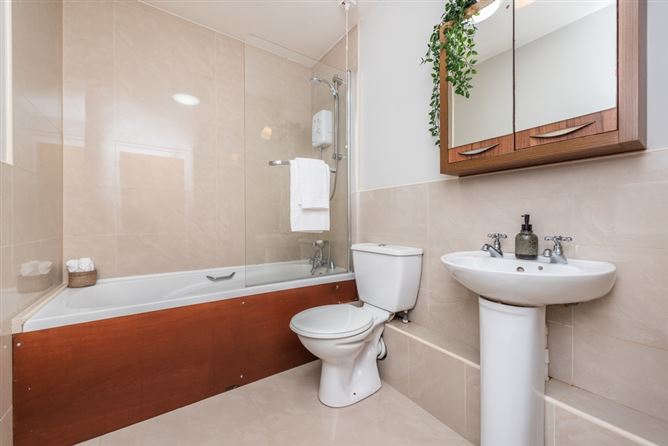 1 The Waterways, Sallins, Co. Kildare